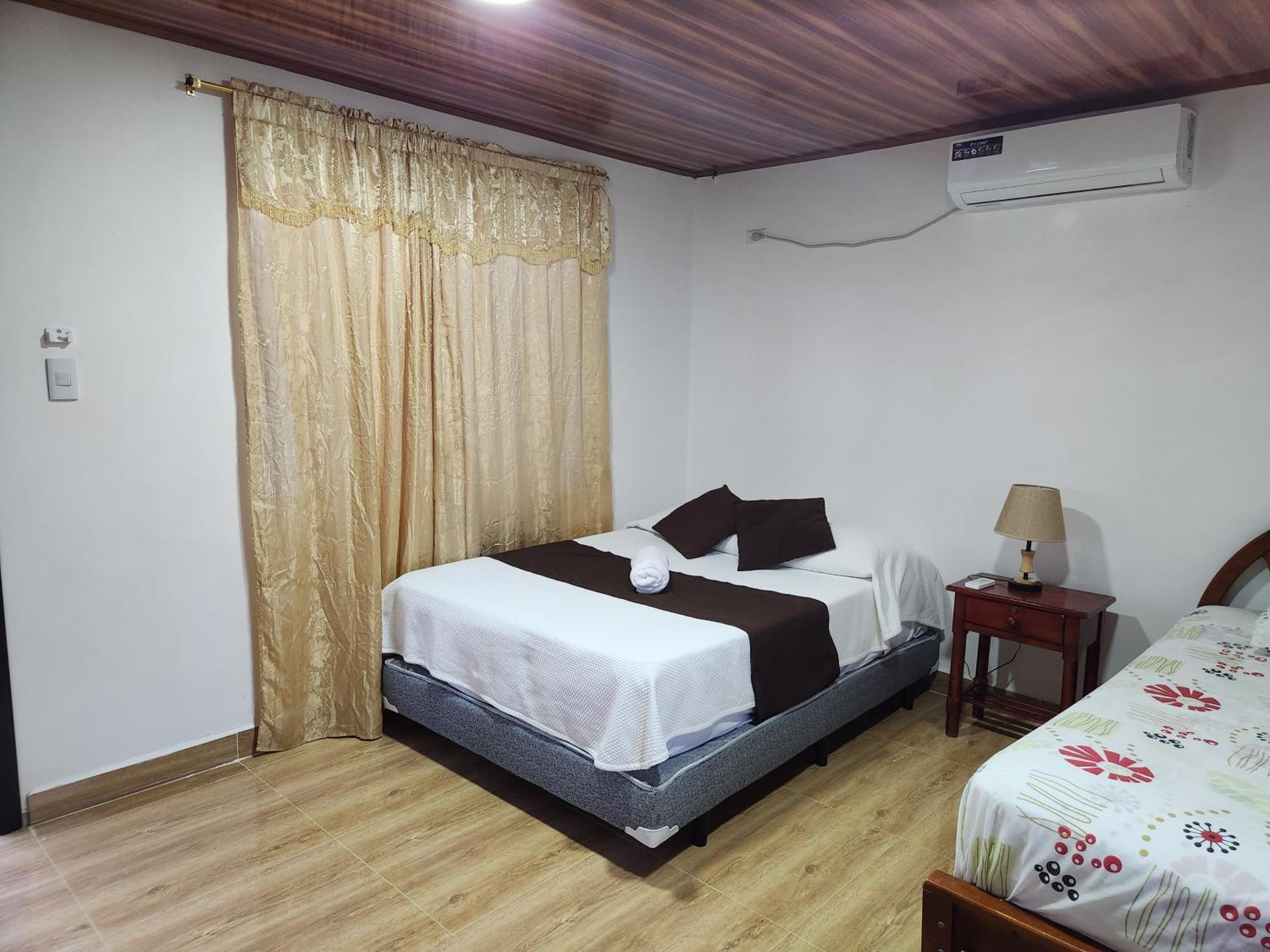 Hotel La Jungla Пуерто Виламил Екстериор снимка