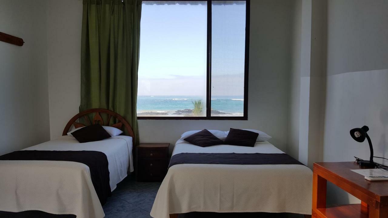 Hotel La Jungla Пуерто Виламил Екстериор снимка